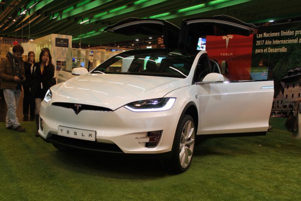 los coches eléctricos en Fitur 2017 Tesla Model X frontal